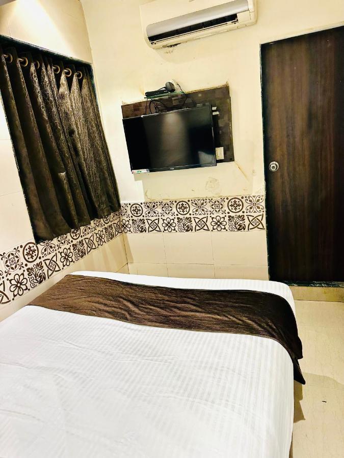 Hotel Kalpana Residency - Near Us Embassy Mumbai Exterior foto